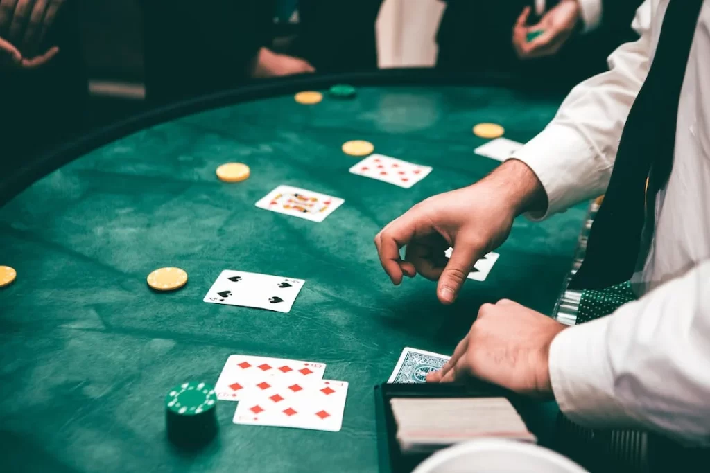 Common Blackjack Mistakes You Should Avoid